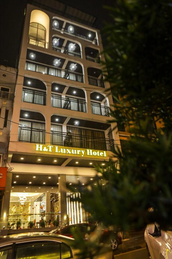 H&T Luxury hotel