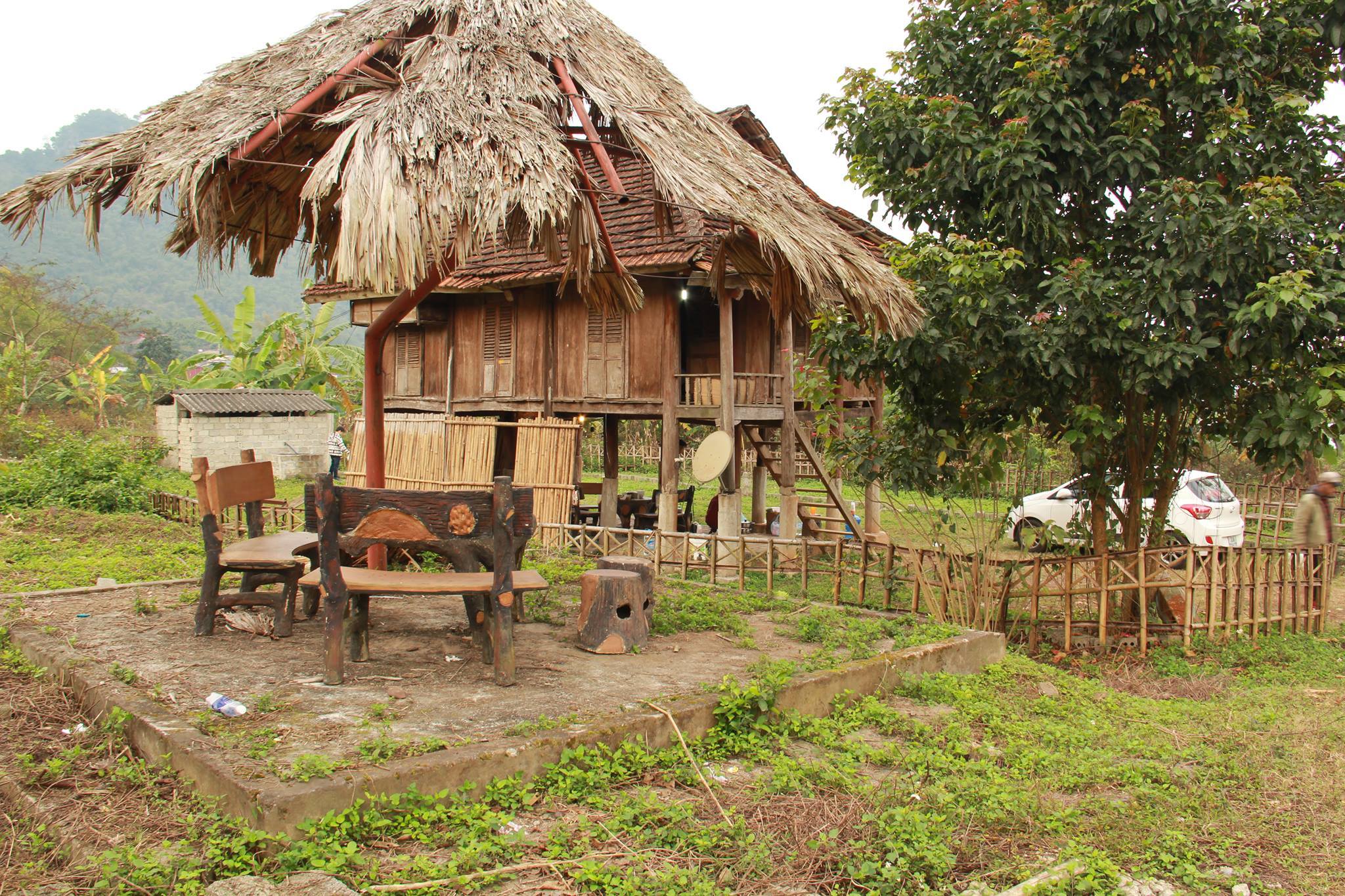 Khách sạn Nhà hàng Thung Nai